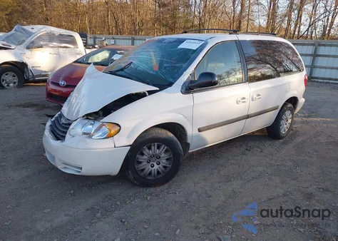 2006 Chrysler Town & Country z USA, uszkodzony, nr VIN 1A4GP45R66B748851